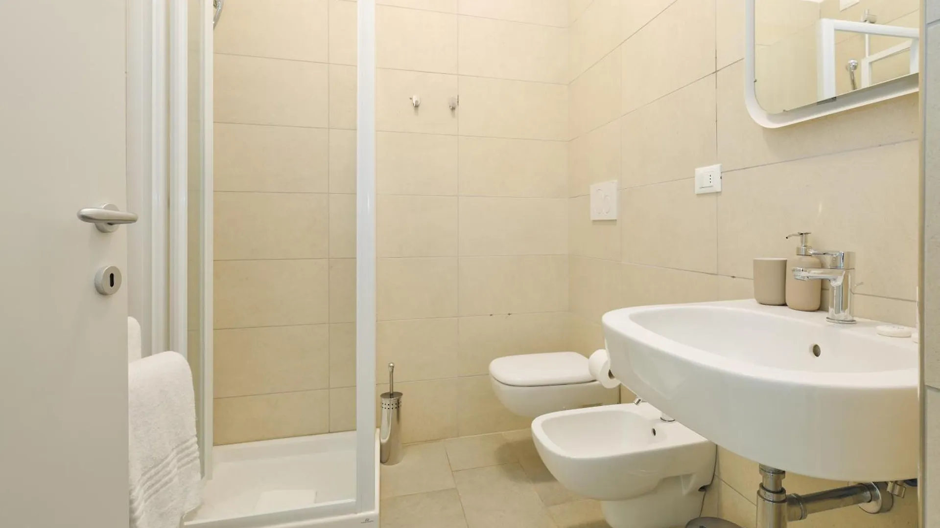 Joivy Charming Flats In The Heart Of Porta Nuova Apartment Milan Italy
