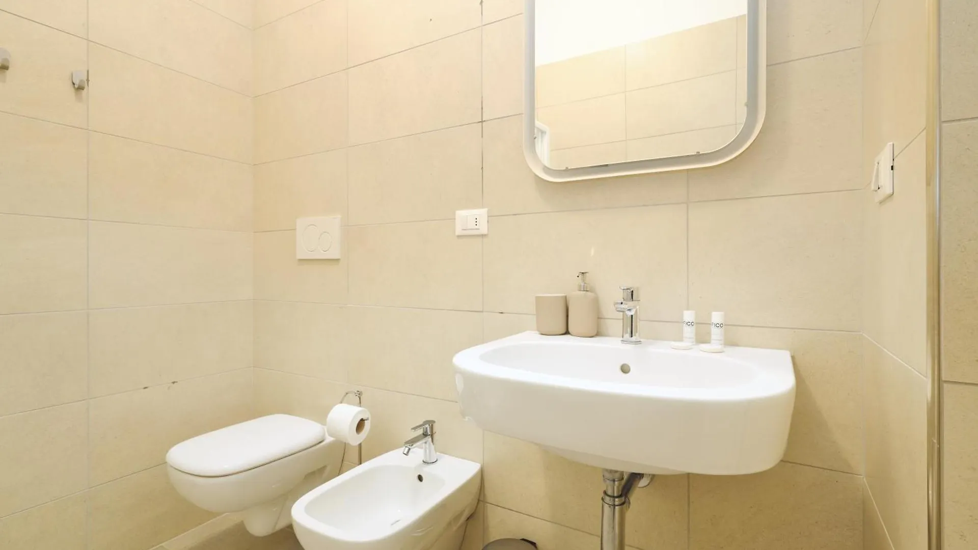 Joivy Charming Flats In The Heart Of Porta Nuova Apartment Milan