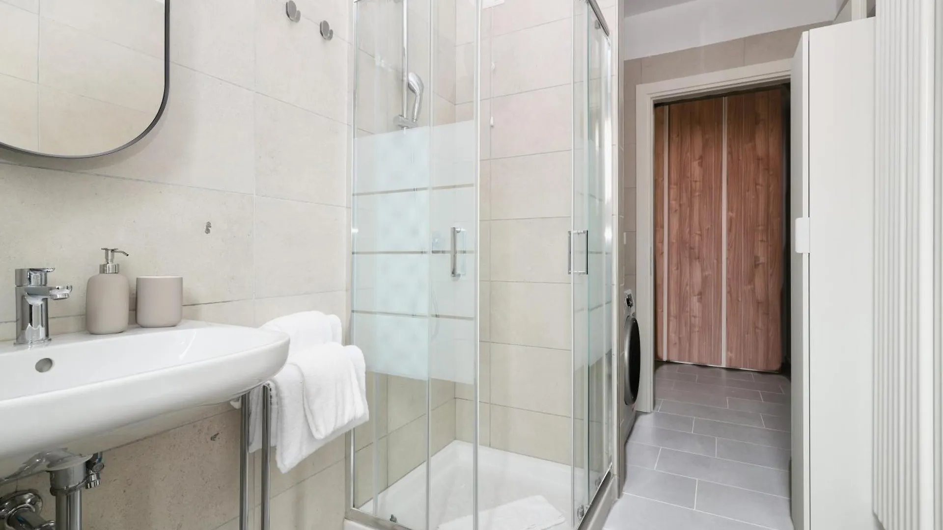 Joivy Charming Flats In The Heart Of Porta Nuova Apartment Milan Italy