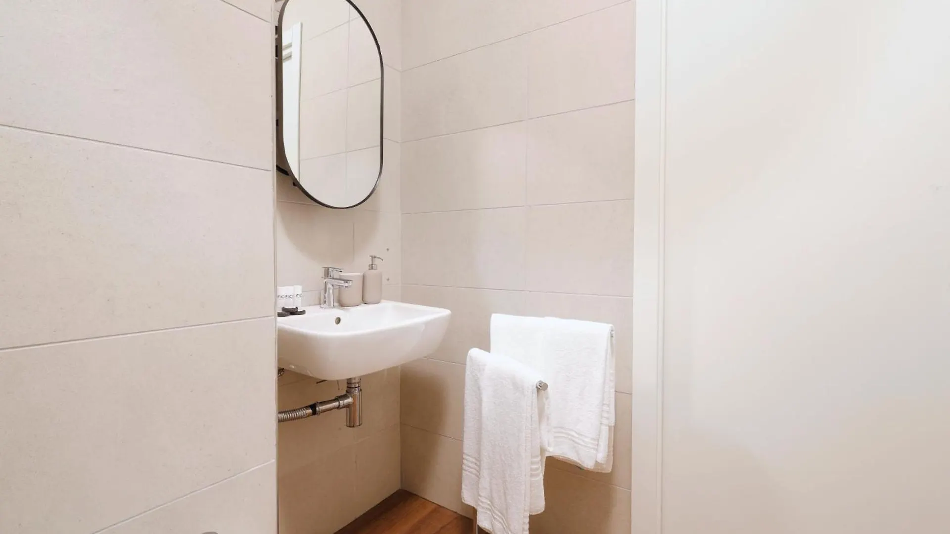 Joivy Charming Flats In The Heart Of Porta Nuova Apartment Milan 0*,